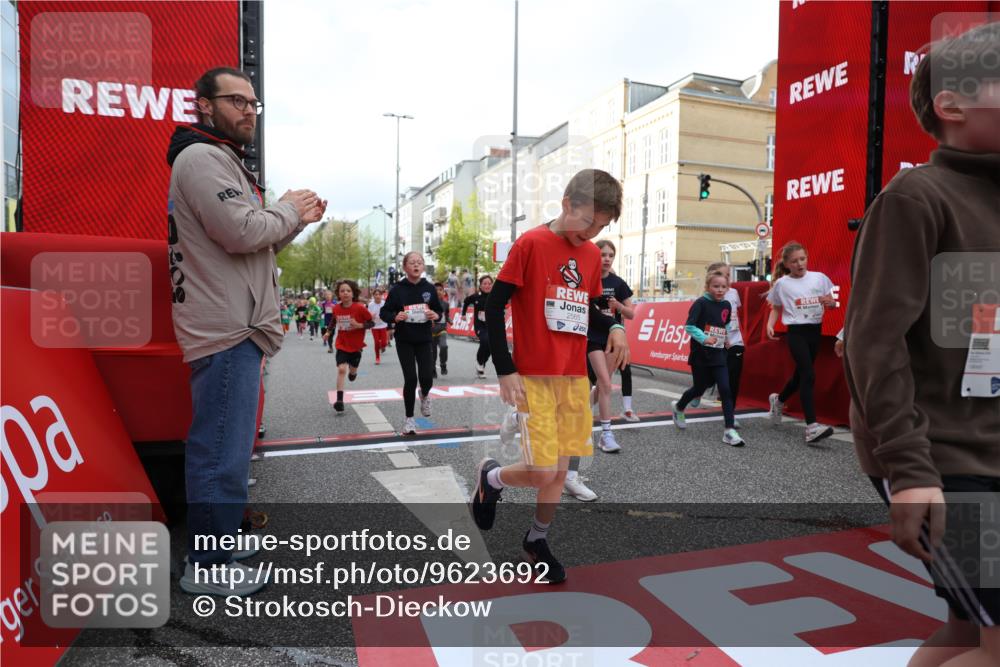 25.04.2026 - Das Zehntel Strokosch-Dieckow http://msf.ph/oto/9623692 25.04.2026 08:56:42 Ziel 1155, 1302, 1316, 1575, 1638, 1639, 1645, 1717, 1740, 1828, 1877, 1963, 1968, 2002, 2071, 2108, 2296, 2565, 2594, 2615, 2669, 2895, 3002, 3354, 3360, 3520, 3526, 3844, 3849, 3975, 4058 meine-sportfotos.de