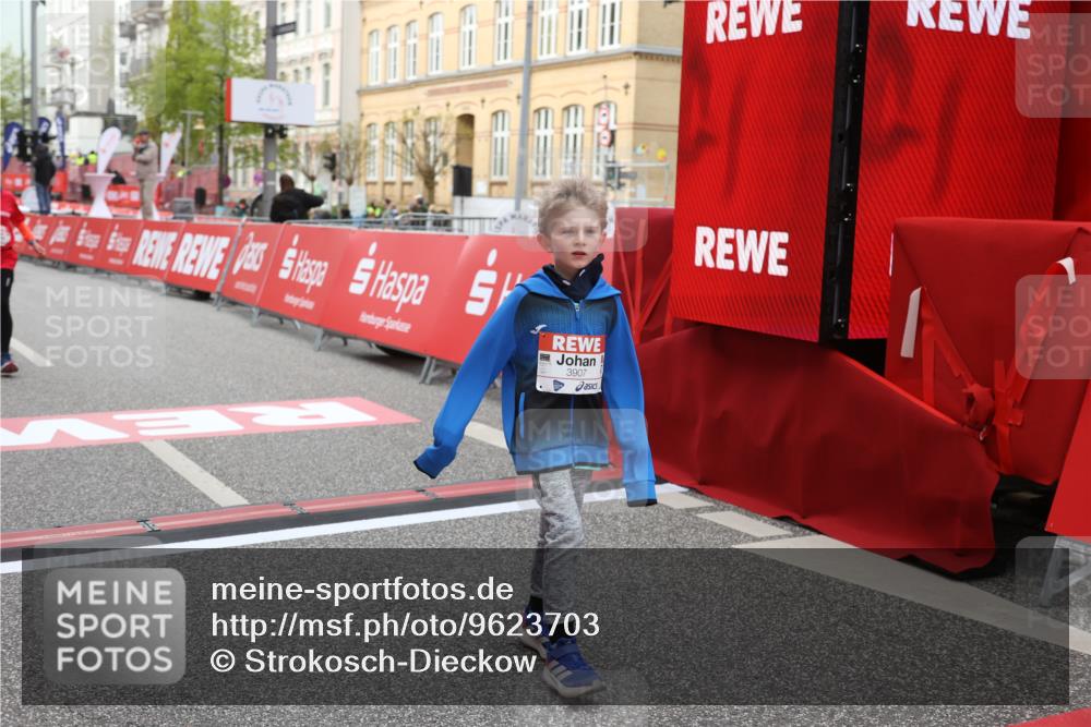 25.04.2026 - Das Zehntel Strokosch-Dieckow http://msf.ph/oto/9623703 25.04.2026 09:15:18 Ziel 2106, 3907 meine-sportfotos.de