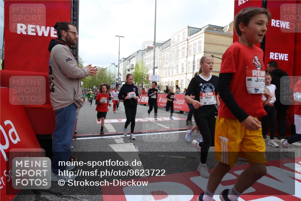 25.04.2026 - Das Zehntel Strokosch-Dieckow http://msf.ph/oto/9623722 25.04.2026 08:56:43 Ziel 1155, 1302, 1316, 1575, 1638, 1639, 1645, 1717, 1740, 1828, 1877, 1963, 1968, 2002, 2108, 2296, 2565, 2594, 2615, 2669, 2895, 3002, 3520, 3526, 3844, 3847, 3849, 3963, 3975, 4058 meine-sportfotos.de