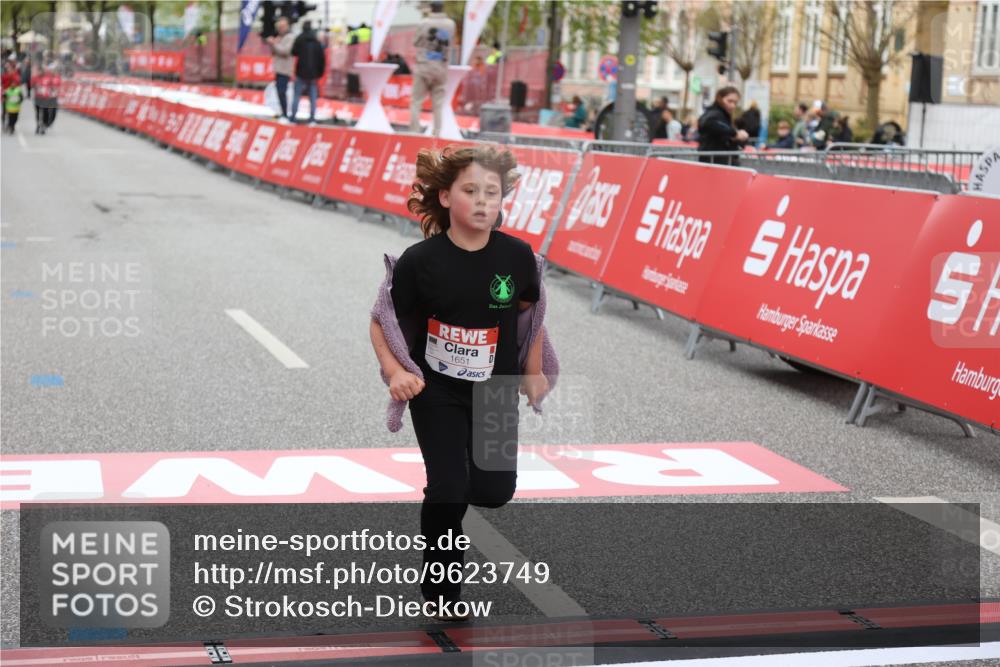 25.04.2026 - Das Zehntel Strokosch-Dieckow http://msf.ph/oto/9623749 25.04.2026 09:15:24 Ziel 1651 meine-sportfotos.de