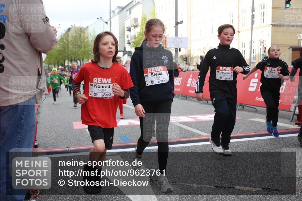 25.04.2026 - Das Zehntel Strokosch-Dieckow http://msf.ph/oto/9623761 25.04.2026 08:56:44 Ziel 1113, 1302, 1316, 1575, 1638, 1639, 1645, 1649, 1717, 1740, 1828, 1877, 1963, 1968, 2002, 2108, 2296, 2565, 2594, 2615, 2669, 2895, 3002, 3520, 3526, 3844, 3847, 3849, 3963, 3975, 4058 meine-sportfotos.de