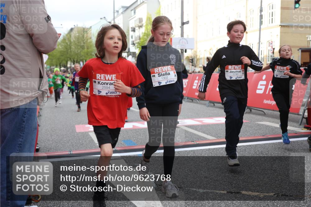 25.04.2026 - Das Zehntel Strokosch-Dieckow http://msf.ph/oto/9623768 25.04.2026 08:56:44 Ziel 1113, 1302, 1316, 1575, 1638, 1639, 1645, 1649, 1717, 1740, 1828, 1877, 1963, 1968, 2002, 2108, 2296, 2565, 2594, 2615, 2669, 2895, 3002, 3520, 3526, 3844, 3847, 3849, 3963, 3975, 4058 meine-sportfotos.de