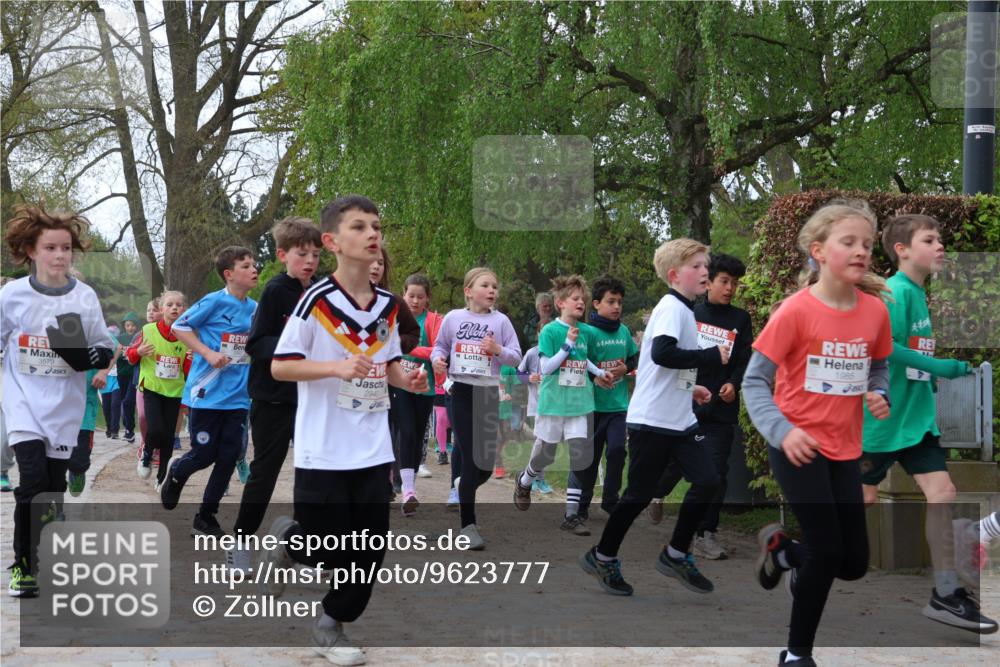 25.04.2026 - Das Zehntel Zöllner http://msf.ph/oto/9623777 25.04.2026 07:42:36 Laufen 3579, 2940, 1985 meine-sportfotos.de