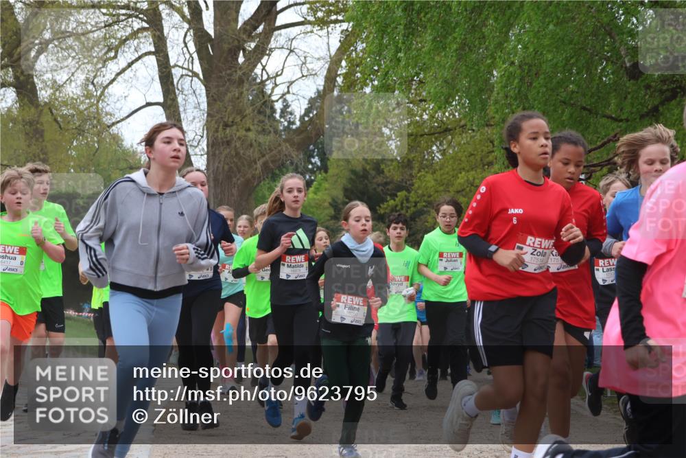 25.04.2026 - Das Zehntel Zöllner http://msf.ph/oto/9623795 25.04.2026 13:42:47 Laufen 6417, 16878, 16050, 6, 17514, 175, 1733 meine-sportfotos.de