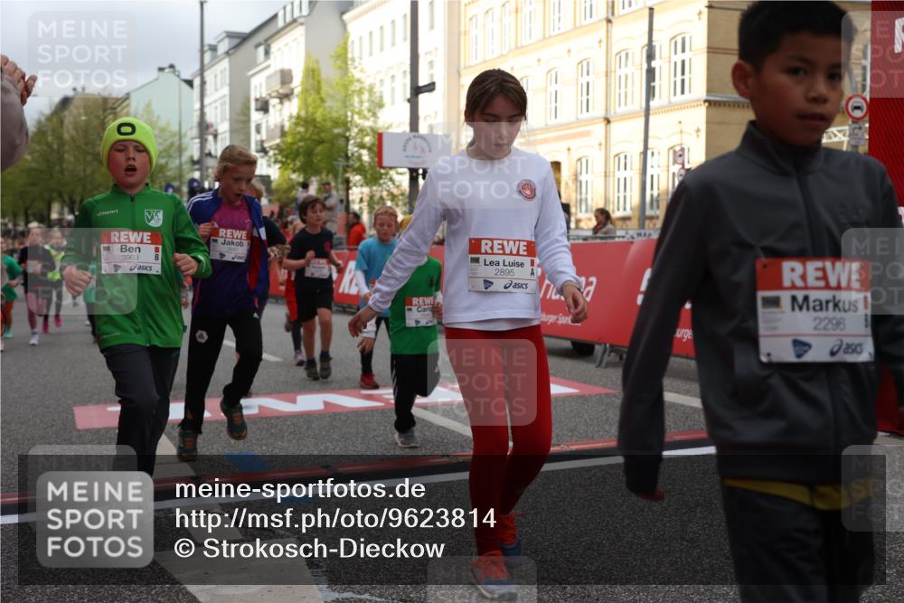 25.04.2026 - Das Zehntel Strokosch-Dieckow http://msf.ph/oto/9623814 25.04.2026 08:56:46 Ziel 1113, 1131, 1302, 1316, 1645, 1649, 1717, 1740, 1828, 1877, 1959, 2296, 2463, 2474, 2478, 2565, 2594, 2615, 2669, 2895, 3002, 3059, 3520, 3526, 3745, 3844, 3847, 3849, 3963, 4058 meine-sportfotos.de