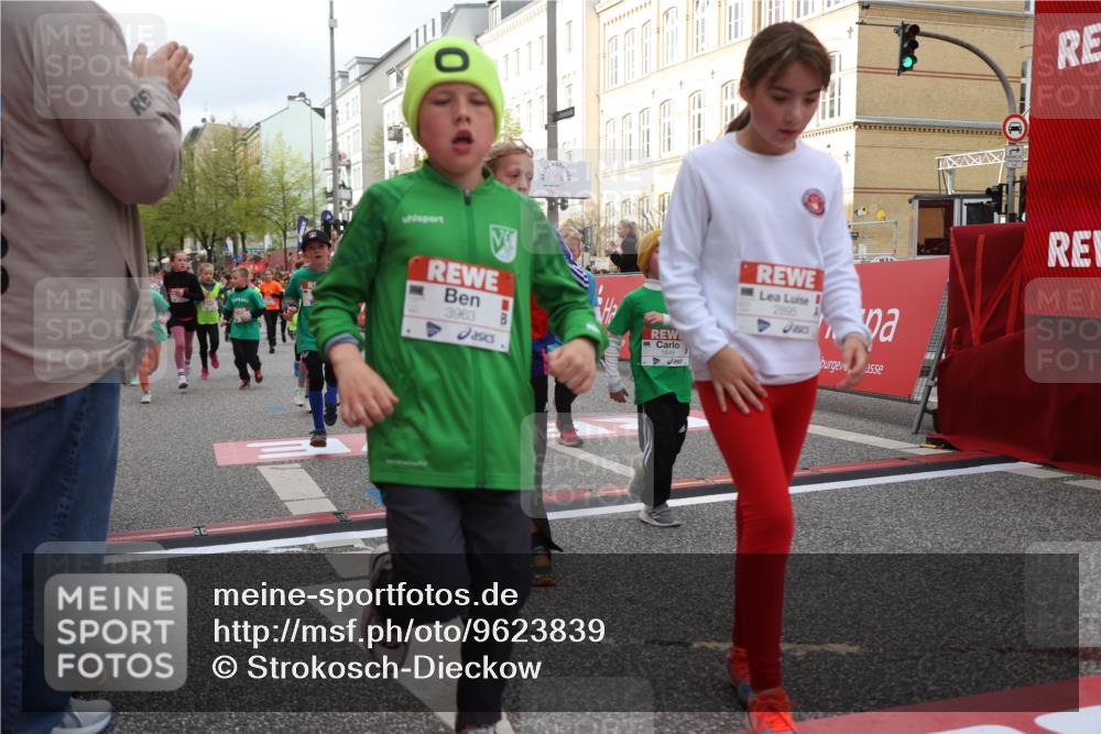25.04.2026 - Das Zehntel Strokosch-Dieckow http://msf.ph/oto/9623839 25.04.2026 08:56:46 Ziel 1113, 1131, 1302, 1316, 1645, 1649, 1717, 1740, 1828, 1877, 1959, 2296, 2463, 2474, 2478, 2565, 2594, 2615, 2669, 2895, 3002, 3059, 3520, 3526, 3745, 3844, 3847, 3849, 3963, 4058 meine-sportfotos.de