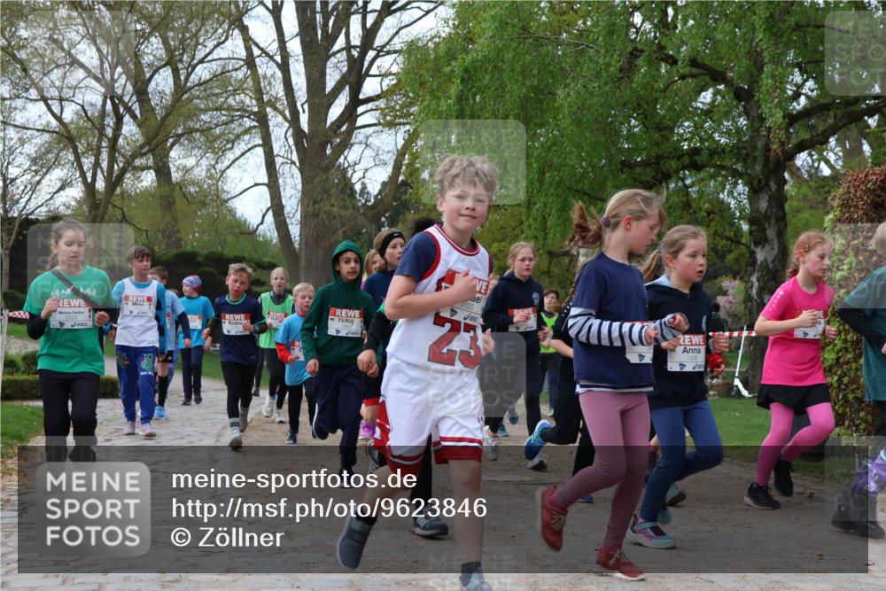 25.04.2026 - Das Zehntel Zöllner http://msf.ph/oto/9623846 25.04.2026 07:42:40 Laufen 2523, 3122, 23, 1292 meine-sportfotos.de