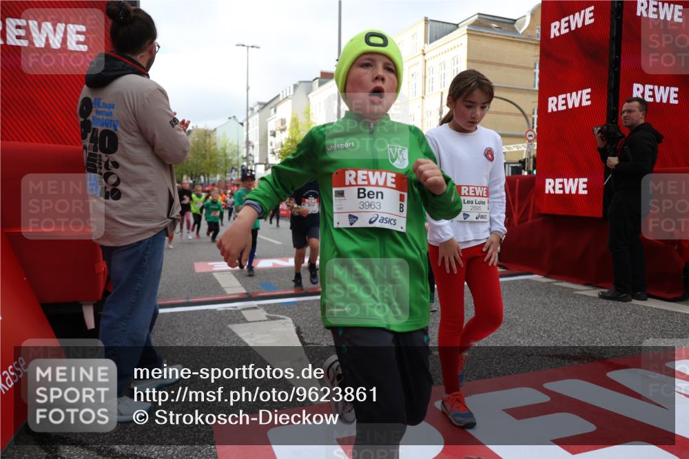 25.04.2026 - Das Zehntel Strokosch-Dieckow http://msf.ph/oto/9623861 25.04.2026 08:56:47 Ziel 1004, 1113, 1131, 1302, 1316, 1645, 1649, 1717, 1740, 1828, 1877, 1959, 2078, 2296, 2463, 2474, 2478, 2565, 2594, 2606, 2615, 2895, 3002, 3059, 3093, 3196, 3206, 3520, 3526, 3745, 3844, 3847, 3891, 3963 meine-sportfotos.de