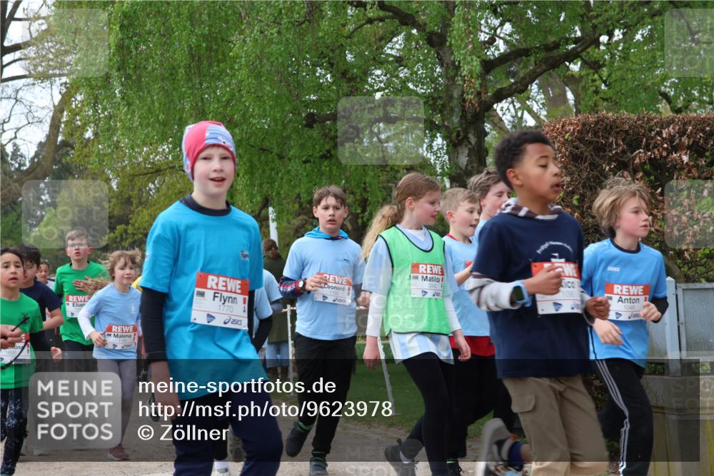 25.04.2026 - Das Zehntel Zöllner http://msf.ph/oto/9623978 25.04.2026 07:42:48 Laufen 1695, 1770, 3342, 100, 1048 meine-sportfotos.de