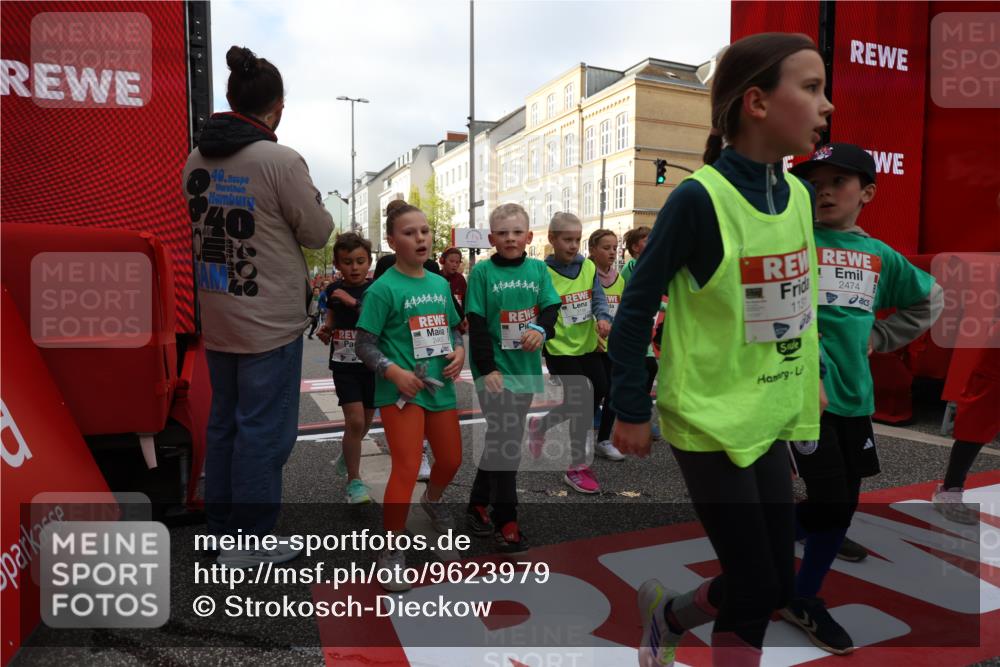 25.04.2026 - Das Zehntel Strokosch-Dieckow http://msf.ph/oto/9623979 25.04.2026 08:56:50 Ziel 1004, 1113, 1131, 1307, 1369, 1562, 1567, 1649, 1717, 1959, 2078, 2323, 2463, 2474, 2478, 2606, 2895, 3059, 3093, 3196, 3206, 3610, 3722, 3745, 3847, 3891, 3950, 3963 meine-sportfotos.de