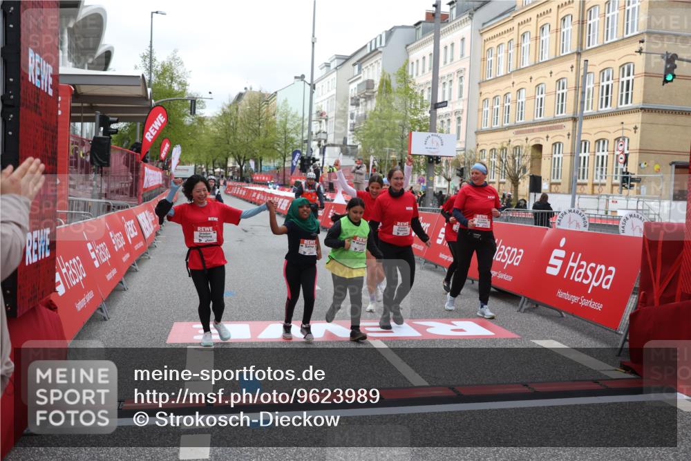 25.04.2026 - Das Zehntel Strokosch-Dieckow http://msf.ph/oto/9623989 25.04.2026 09:15:43 Ziel 1379, 2209 meine-sportfotos.de