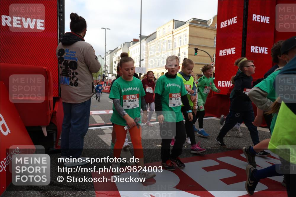 25.04.2026 - Das Zehntel Strokosch-Dieckow http://msf.ph/oto/9624003 25.04.2026 08:56:51 Ziel 1004, 1113, 1131, 1307, 1369, 1562, 1567, 1649, 1959, 2040, 2078, 2217, 2229, 2323, 2463, 2474, 2478, 2484, 2606, 2607, 3059, 3093, 3196, 3206, 3610, 3722, 3745, 3847, 3891, 3950, 3963 meine-sportfotos.de