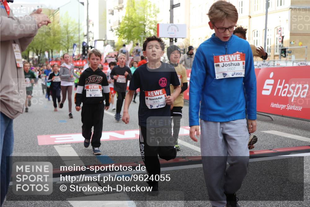 25.04.2026 - Das Zehntel Strokosch-Dieckow http://msf.ph/oto/9624055 25.04.2026 08:56:55 Ziel 1004, 1134, 1307, 1369, 1562, 1567, 2040, 2078, 2217, 2229, 2323, 2484, 2528, 2606, 2607, 2808, 3065, 3093, 3196, 3206, 3465, 3559, 3560, 3610, 3715, 3718, 3722, 3803, 3891, 3950 meine-sportfotos.de