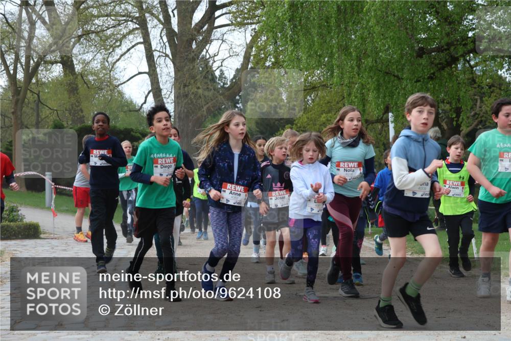 25.04.2026 - Das Zehntel Zöllner http://msf.ph/oto/9624108 25.04.2026 07:43:00 Laufen 4016, 4009, 444 meine-sportfotos.de