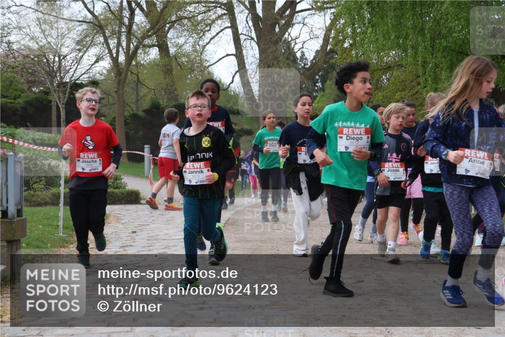 25.04.2026 - Das Zehntel Zöllner http://msf.ph/oto/9624123 25.04.2026 07:43:01 Laufen 87, 2686, 1529, 444444, 5, 3875, 2512, 3756, 4062 meine-sportfotos.de