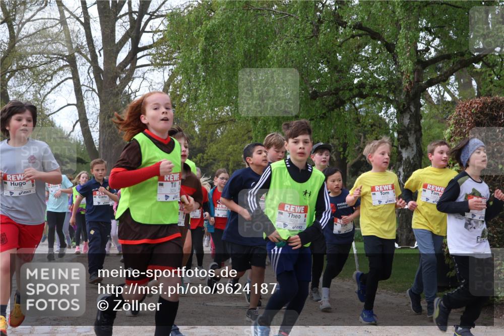 25.04.2026 - Das Zehntel Zöllner http://msf.ph/oto/9624187 25.04.2026 07:43:06 Laufen 2280, 3234, 3228 meine-sportfotos.de