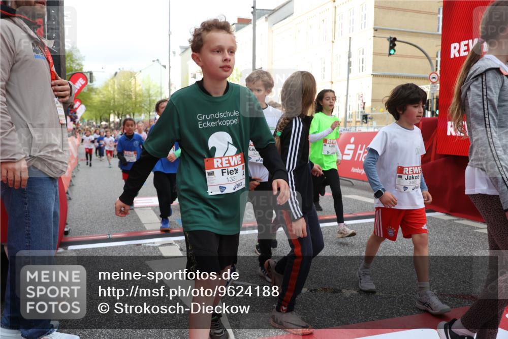 25.04.2026 - Das Zehntel Strokosch-Dieckow http://msf.ph/oto/9624188 25.04.2026 08:57:00 Ziel 1134, 1331, 1341, 1363, 1511, 1521, 1625, 1758, 1762, 1765, 2222, 2326, 2528, 2808, 3065, 3465, 3498, 3530, 3559, 3560, 3715, 3718, 3803, 3946 meine-sportfotos.de