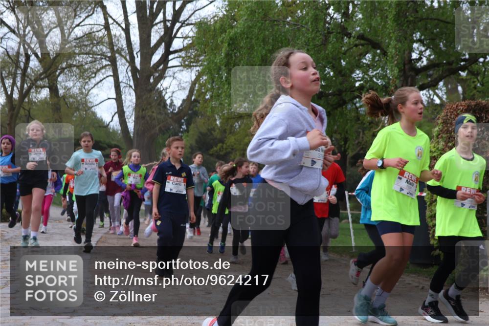 25.04.2026 - Das Zehntel Zöllner http://msf.ph/oto/9624217 25.04.2026 07:43:08 Laufen 1898 meine-sportfotos.de