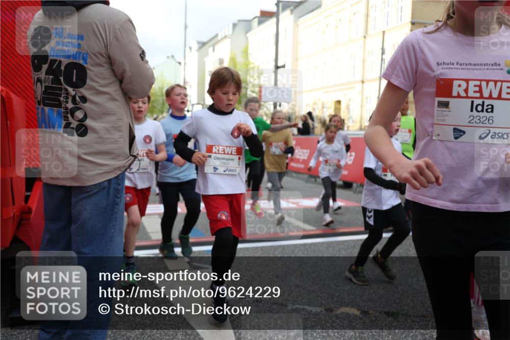 25.04.2026 - Das Zehntel Strokosch-Dieckow http://msf.ph/oto/9624229 25.04.2026 08:57:04 Ziel 1126, 1229, 1257, 1331, 1341, 1357, 1363, 1376, 1511, 1521, 1625, 1683, 1758, 1759, 1762, 1765, 1956, 2222, 2326, 2501, 2513, 2515, 2517, 2857, 2864, 2972, 3140, 3156, 3484, 3491, 3494, 3498, 3530, 3579, 3683, 3685, 3714, 3788, 3946, 4008 meine-sportfotos.de