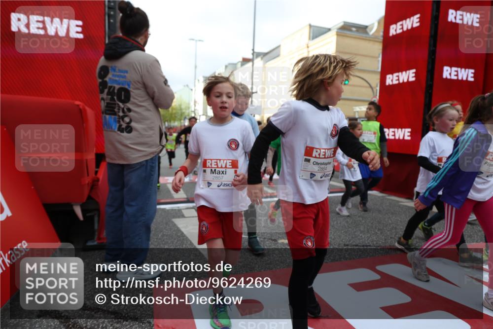 25.04.2026 - Das Zehntel Strokosch-Dieckow http://msf.ph/oto/9624269 25.04.2026 08:57:05 Ziel 1126, 1229, 1257, 1341, 1357, 1363, 1376, 1511, 1521, 1683, 1758, 1759, 1762, 1765, 1956, 2222, 2326, 2501, 2513, 2515, 2517, 2857, 2864, 2972, 3138, 3140, 3156, 3484, 3491, 3494, 3530, 3579, 3683, 3685, 3714, 3788, 3946, 4008 meine-sportfotos.de