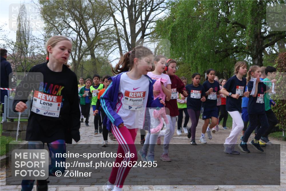 25.04.2026 - Das Zehntel Zöllner http://msf.ph/oto/9624295 25.04.2026 07:43:11 Laufen 3973, 91, 2222, 2510 meine-sportfotos.de