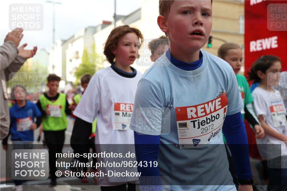 25.04.2026 - Das Zehntel Strokosch-Dieckow http://msf.ph/oto/9624319 25.04.2026 08:57:07 Ziel 1126, 1229, 1257, 1341, 1357, 1376, 1521, 1683, 1759, 1956, 2222, 2233, 2326, 2491, 2501, 2513, 2515, 2517, 2857, 2864, 2972, 3048, 3052, 3073, 3138, 3140, 3156, 3484, 3491, 3494, 3530, 3579, 3683, 3685, 3714, 3788, 4008 meine-sportfotos.de