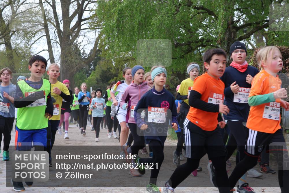 25.04.2026 - Das Zehntel Zöllner http://msf.ph/oto/9624321 25.04.2026 07:43:13 Laufen 1565, 128, 3053, 3049, 2020 meine-sportfotos.de