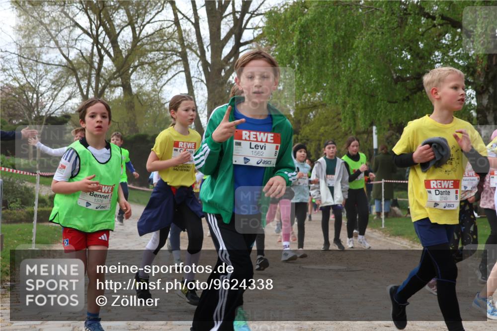 25.04.2026 - Das Zehntel Zöllner http://msf.ph/oto/9624338 25.04.2026 07:43:14 Laufen 1376, 1562, 2749 meine-sportfotos.de