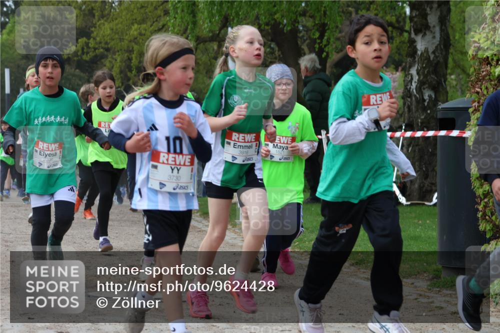 25.04.2026 - Das Zehntel Zöllner http://msf.ph/oto/9624428 25.04.2026 07:43:26 Laufen 2399, 10, 3916, 1521, 3730 meine-sportfotos.de