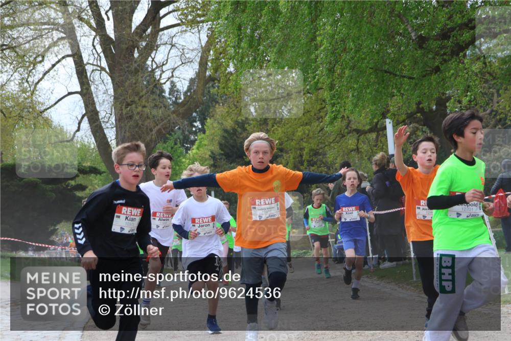 25.04.2026 - Das Zehntel Zöllner http://msf.ph/oto/9624536 25.04.2026 11:40:21 Laufen 10375, 1191, 12416, 1244, 12701 meine-sportfotos.de