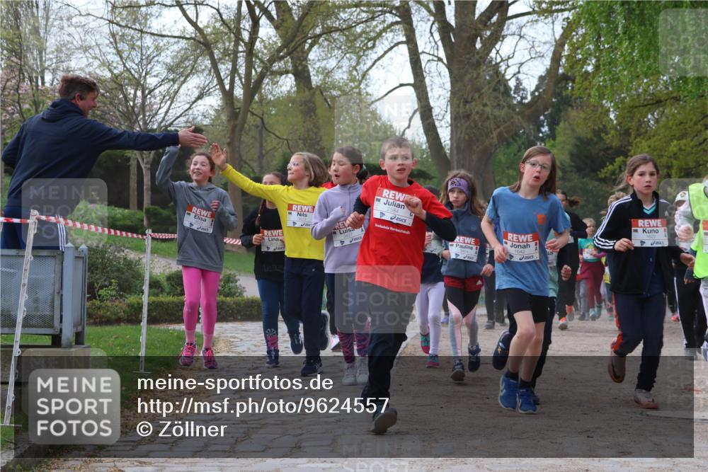 25.04.2026 - Das Zehntel Zöllner http://msf.ph/oto/9624557 25.04.2026 07:43:35 Laufen 2 meine-sportfotos.de