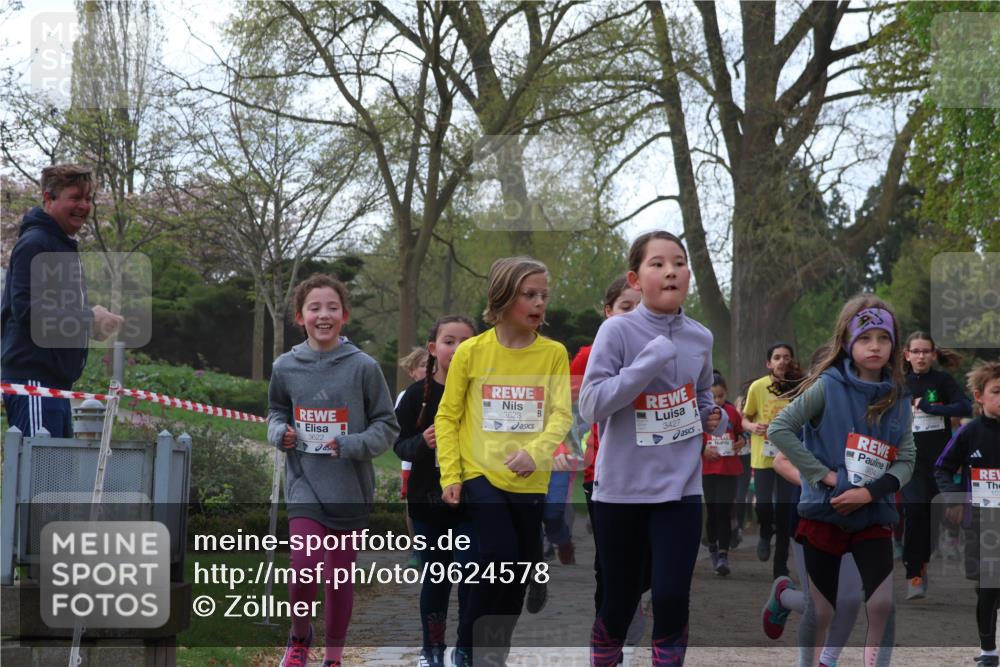 25.04.2026 - Das Zehntel Zöllner http://msf.ph/oto/9624578 25.04.2026 07:43:36 Laufen 3622, 3623, 3427, 3404, 10 meine-sportfotos.de