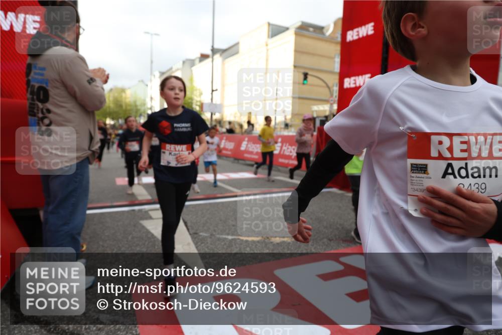 25.04.2026 - Das Zehntel Strokosch-Dieckow http://msf.ph/oto/9624593 25.04.2026 08:57:14 Ziel 1141, 1152, 1170, 1262, 1561, 1583, 1590, 1691, 1713, 1854, 2233, 2237, 2239, 2270, 2292, 2294, 2491, 2778, 2858, 2860, 3048, 3052, 3073, 3393, 3439, 3453, 3495, 3552, 3688, 3930 meine-sportfotos.de
