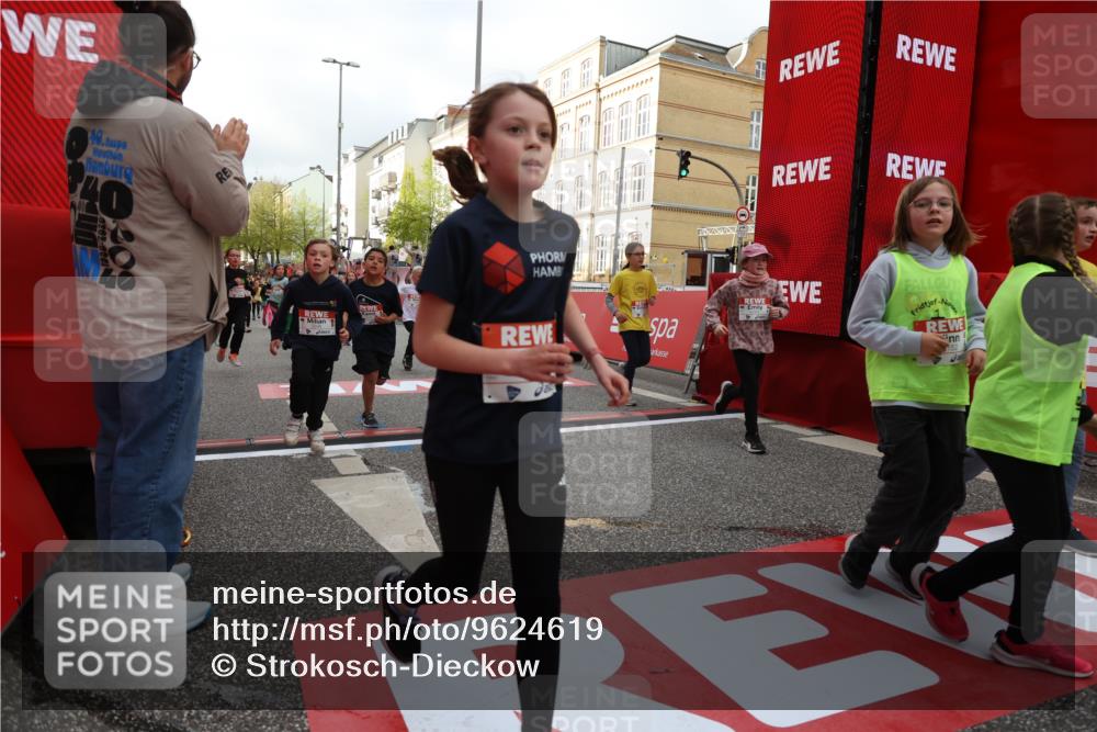 25.04.2026 - Das Zehntel Strokosch-Dieckow http://msf.ph/oto/9624619 25.04.2026 08:57:15 Ziel 1141, 1152, 1170, 1262, 1561, 1583, 1590, 1691, 1713, 1854, 2233, 2237, 2239, 2270, 2292, 2294, 2778, 2858, 2860, 3052, 3393, 3439, 3453, 3495, 3552, 3688, 3930, 4016, 4061, 4062 meine-sportfotos.de