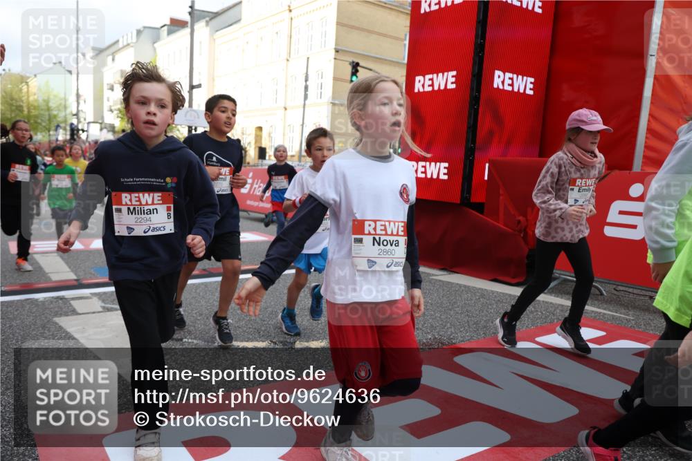 25.04.2026 - Das Zehntel Strokosch-Dieckow http://msf.ph/oto/9624636 25.04.2026 08:57:16 Ziel 1141, 1152, 1170, 1262, 1561, 1583, 1590, 1691, 1713, 1854, 2237, 2239, 2270, 2292, 2294, 2715, 2778, 2858, 2860, 3375, 3393, 3439, 3453, 3495, 3552, 3688, 3930, 4016, 4061, 4062 meine-sportfotos.de