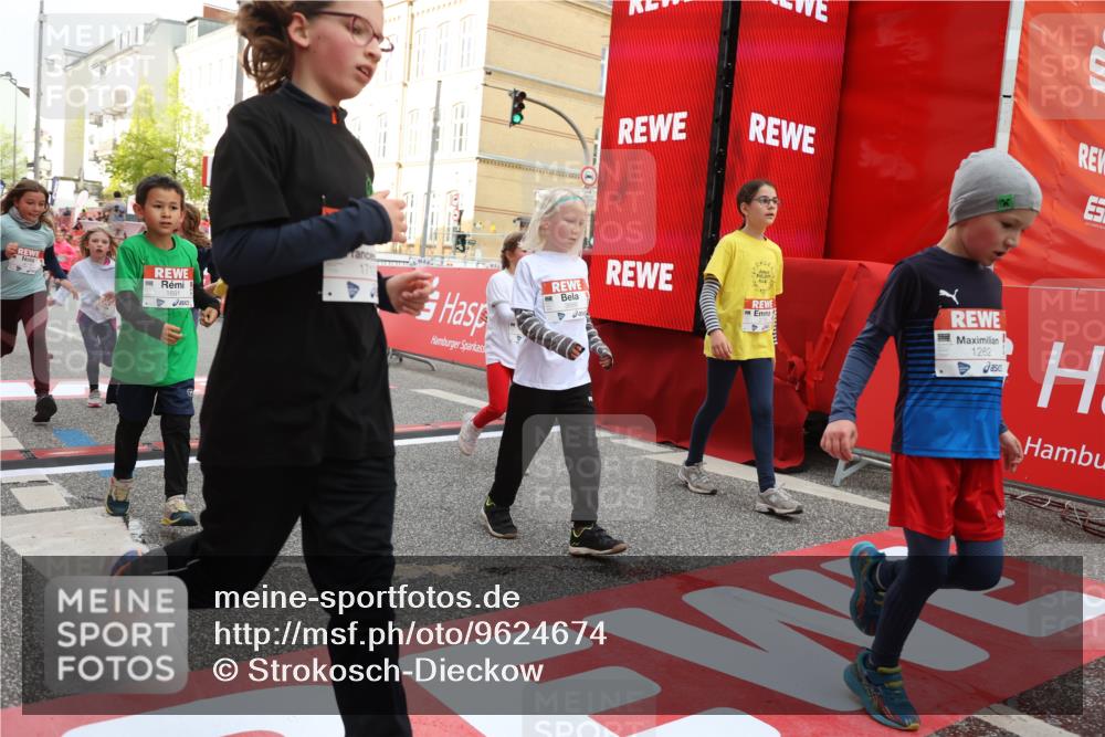 25.04.2026 - Das Zehntel Strokosch-Dieckow http://msf.ph/oto/9624674 25.04.2026 08:57:17 Ziel 1141, 1152, 1170, 1262, 1561, 1583, 1691, 1713, 1854, 2237, 2270, 2292, 2294, 2715, 2778, 2858, 2860, 2862, 3367, 3375, 3393, 3439, 3453, 3495, 3688, 3930, 4016, 4061, 4062 meine-sportfotos.de