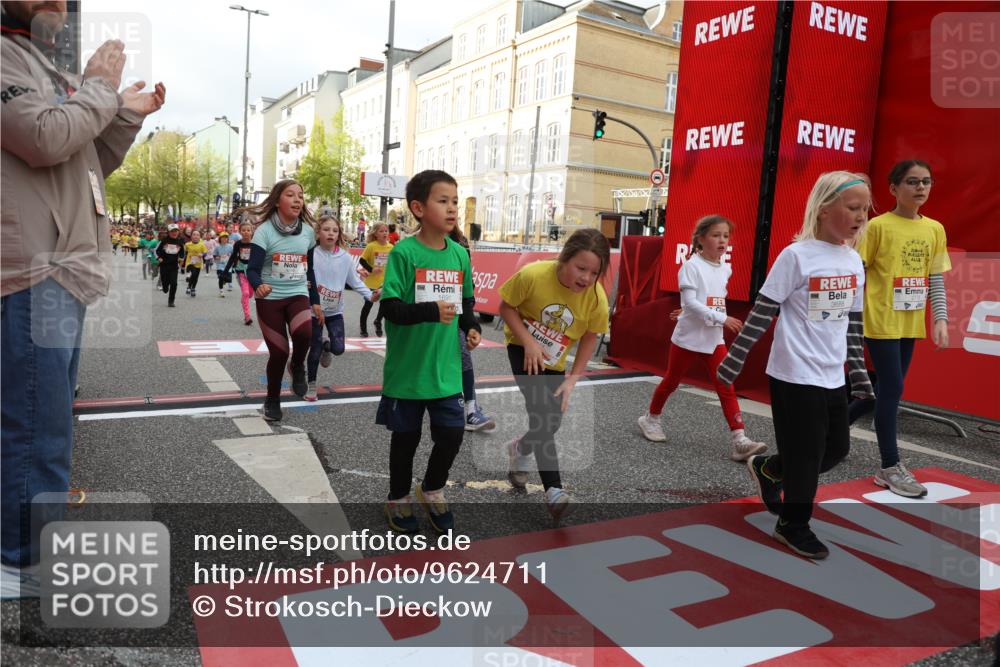 25.04.2026 - Das Zehntel Strokosch-Dieckow http://msf.ph/oto/9624711 25.04.2026 08:57:18 Ziel 1141, 1152, 1170, 1262, 1561, 1583, 1691, 1713, 1804, 1854, 2270, 2294, 2336, 2708, 2715, 2778, 2858, 2860, 2862, 3367, 3375, 3393, 3439, 3453, 3495, 3688, 3784, 3930, 4016, 4061, 4062 meine-sportfotos.de