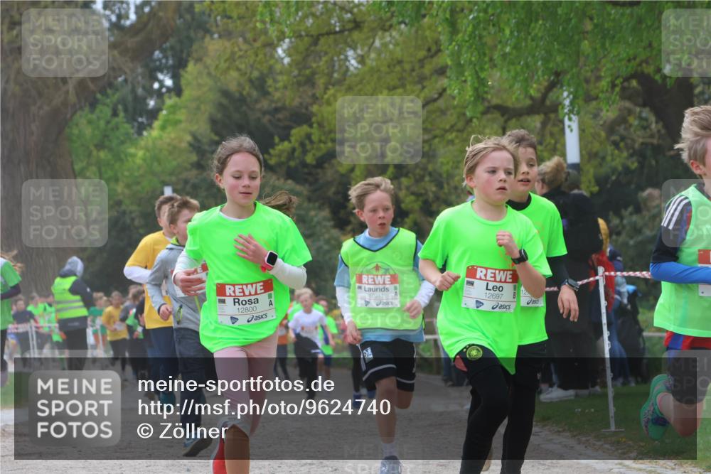 25.04.2026 - Das Zehntel Zöllner http://msf.ph/oto/9624740 25.04.2026 11:40:25 Laufen 12800, 12011, 12697, 12 meine-sportfotos.de
