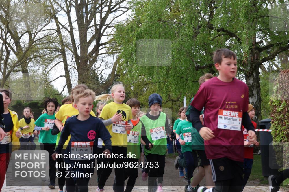 25.04.2026 - Das Zehntel Zöllner http://msf.ph/oto/9624753 25.04.2026 07:43:46 Laufen 1318, 3015, 1571, 4, 1363, 1346, 42, 195, 4034 meine-sportfotos.de