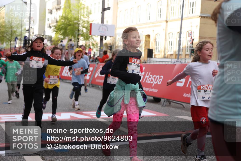 25.04.2026 - Das Zehntel Strokosch-Dieckow http://msf.ph/oto/9624803 25.04.2026 08:57:20 Ziel 1204, 1206, 1262, 1329, 1555, 1561, 1564, 1691, 1713, 1804, 2270, 2294, 2336, 2708, 2715, 2778, 2858, 2860, 2862, 3367, 3375, 3393, 3453, 3688, 3784, 4016, 4061, 4062 meine-sportfotos.de
