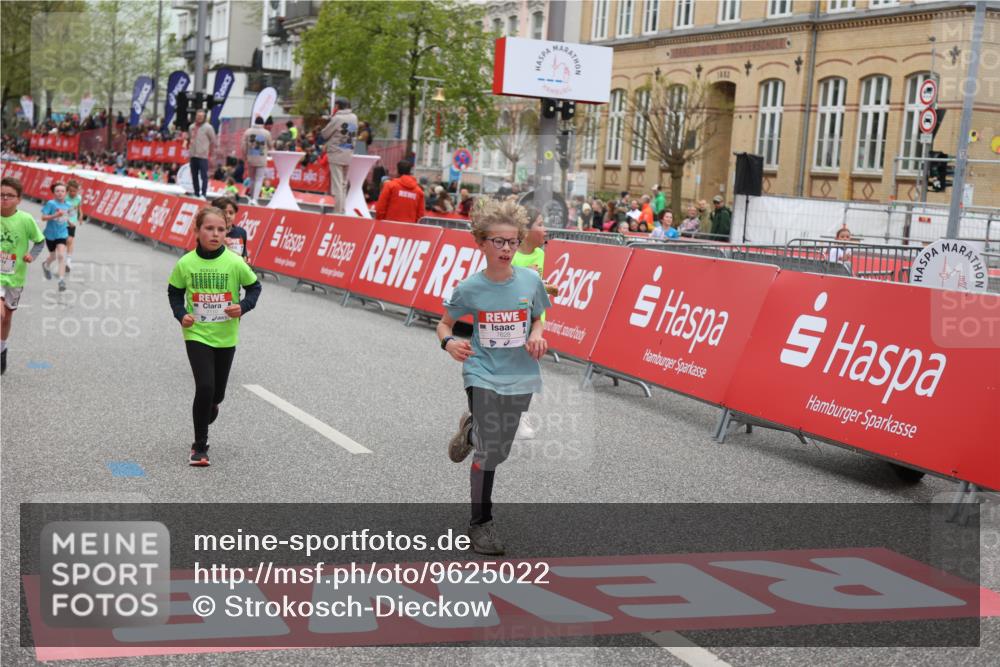 25.04.2026 - Das Zehntel Strokosch-Dieckow http://msf.ph/oto/9625022 25.04.2026 10:52:56 Ziel 5176, 6087, 6142, 6352, 6752, 7110, 7142, 7436, 7628, 7675, 8042 meine-sportfotos.de