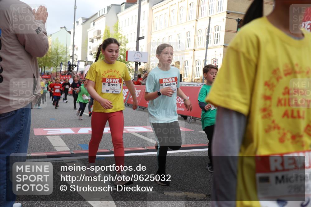 25.04.2026 - Das Zehntel Strokosch-Dieckow http://msf.ph/oto/9625032 25.04.2026 08:57:32 Ziel 1318, 1557, 1566, 1734, 1814, 1905, 2247, 2274, 2435, 2443, 2512, 2522, 2563, 2799, 2805, 2835, 2979, 3274, 3556, 3566 meine-sportfotos.de
