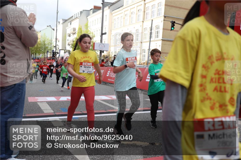 25.04.2026 - Das Zehntel Strokosch-Dieckow http://msf.ph/oto/9625040 25.04.2026 08:57:32 Ziel 1318, 1557, 1566, 1734, 1814, 1905, 2247, 2274, 2435, 2443, 2512, 2522, 2563, 2799, 2805, 2835, 2979, 3274, 3556, 3566 meine-sportfotos.de