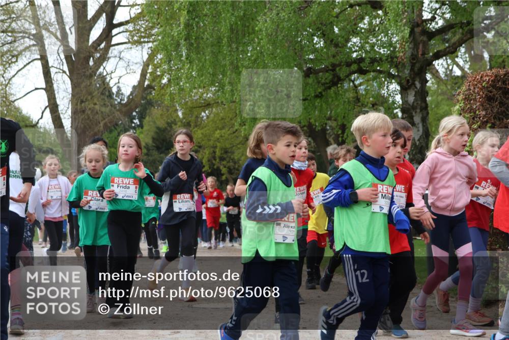 25.04.2026 - Das Zehntel Zöllner http://msf.ph/oto/9625068 25.04.2026 07:44:04 Laufen 1449, 329, 2423, 2416, 32, 12 meine-sportfotos.de