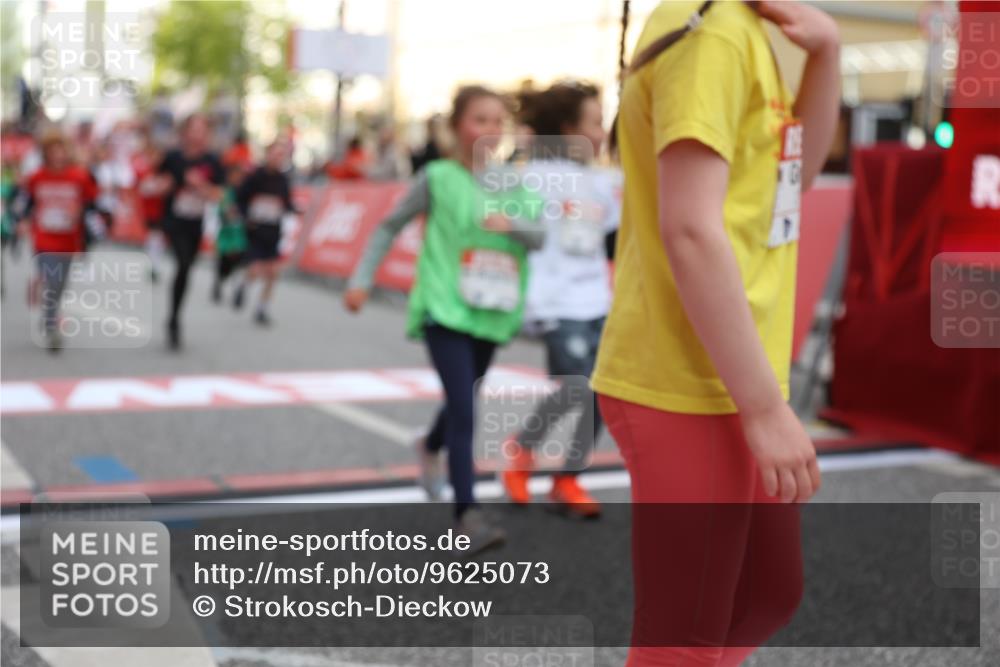 25.04.2026 - Das Zehntel Strokosch-Dieckow http://msf.ph/oto/9625073 25.04.2026 08:57:34 Ziel 1280, 1299, 1318, 1557, 1563, 1814, 2247, 2274, 2393, 2435, 2512, 2522, 2563, 2799, 2805, 2816, 2835, 2970, 2979, 3047, 3068, 3274, 3556, 3566, 4071 meine-sportfotos.de