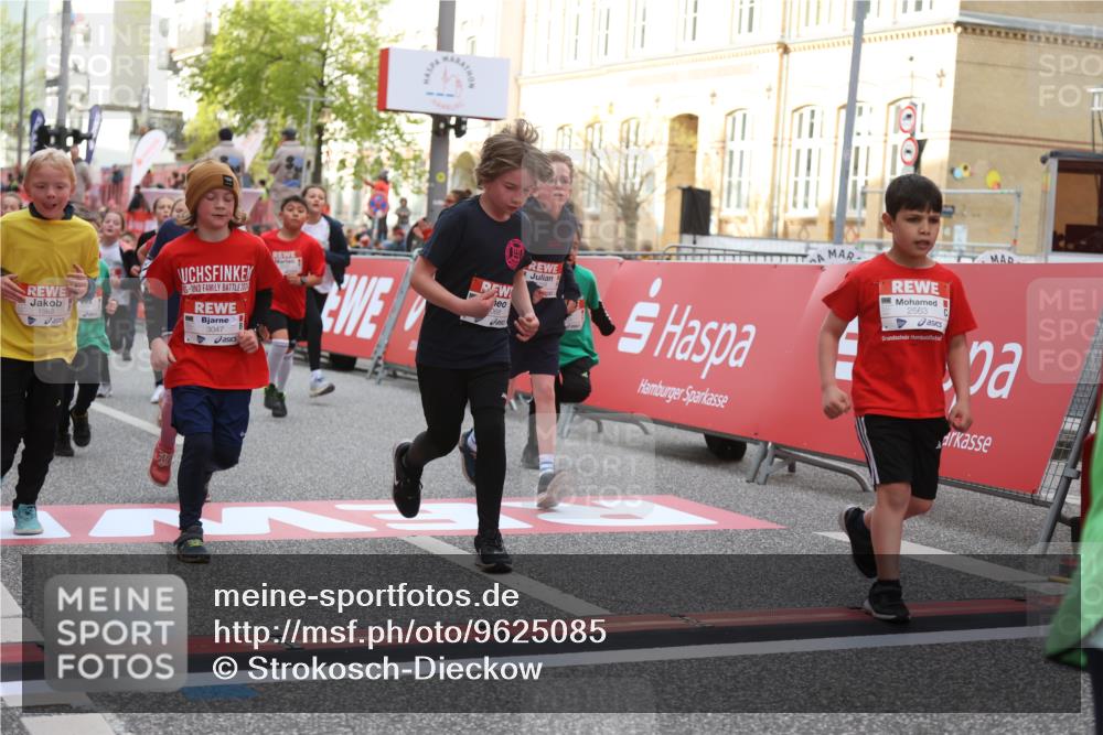 25.04.2026 - Das Zehntel Strokosch-Dieckow http://msf.ph/oto/9625085 25.04.2026 08:57:35 Ziel 1280, 1299, 1318, 1557, 1563, 1814, 2274, 2393, 2429, 2435, 2512, 2522, 2563, 2629, 2651, 2674, 2799, 2802, 2816, 2835, 2970, 2979, 3047, 3068, 3122, 3274, 3556, 3566, 3577, 4071 meine-sportfotos.de
