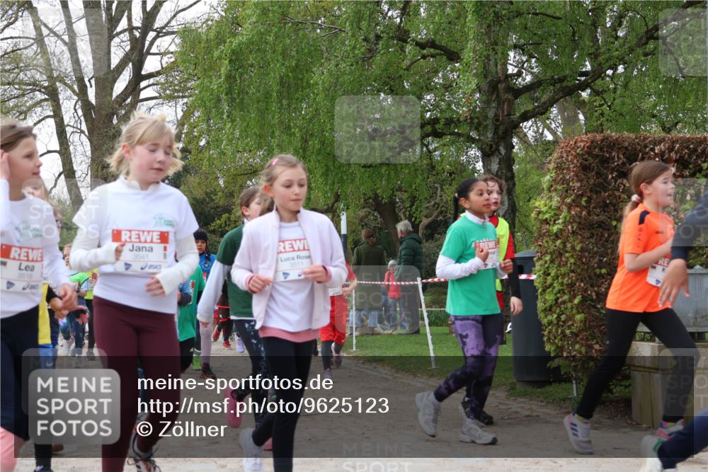25.04.2026 - Das Zehntel Zöllner http://msf.ph/oto/9625123 25.04.2026 07:44:07 Laufen 3518, 3541, 3511 meine-sportfotos.de