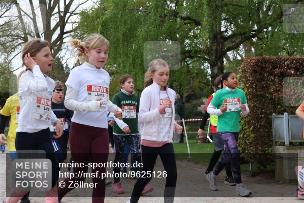 25.04.2026 - Das Zehntel Zöllner http://msf.ph/oto/9625126 25.04.2026 07:44:07 Laufen 3518, 2493 meine-sportfotos.de