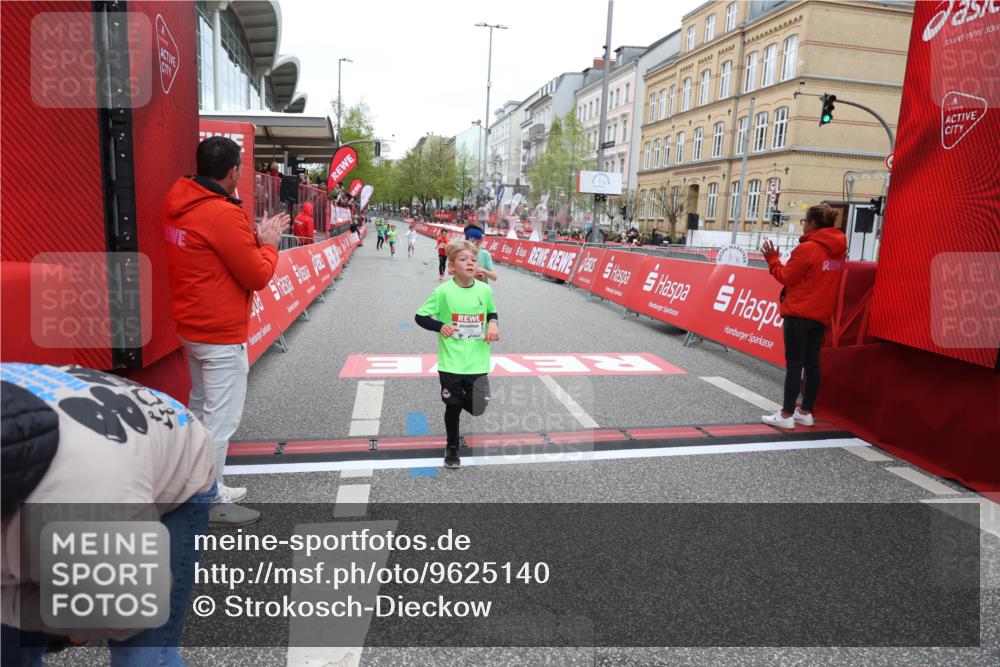 25.04.2026 - Das Zehntel Strokosch-Dieckow http://msf.ph/oto/9625140 25.04.2026 10:48:34 Ziel 5295, 6092, 7122 meine-sportfotos.de