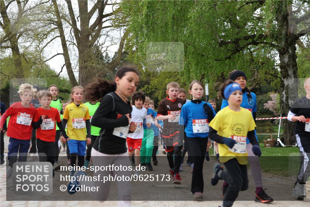 25.04.2026 - Das Zehntel Zöllner http://msf.ph/oto/9625173 25.04.2026 07:44:11 Laufen 2710 meine-sportfotos.de